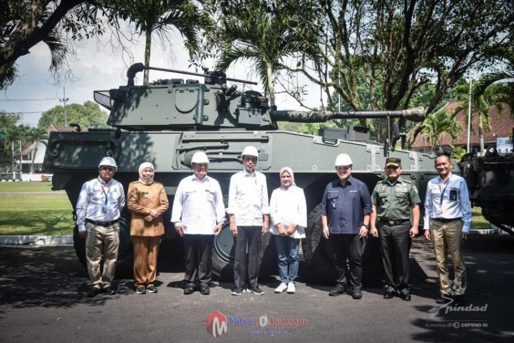 Usai Tinjau PT Pindad, Jokowi Sebut Industri Pertahanan Miliki Prospek ...